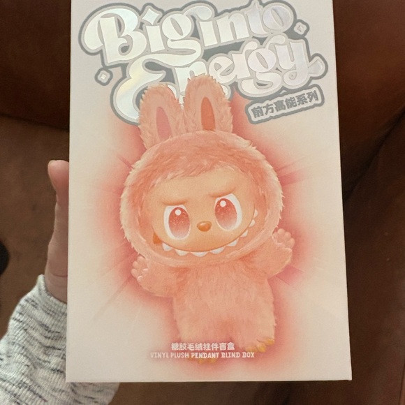 AUTHENTIC POP MART - Secret Rare new in box - Big Into Energy Id Labubu - Picture 2 of 4